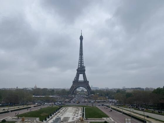 Ξεκινούν τον Αύγουστο οι πτήσεις τσάρτερ από το Παρίσι